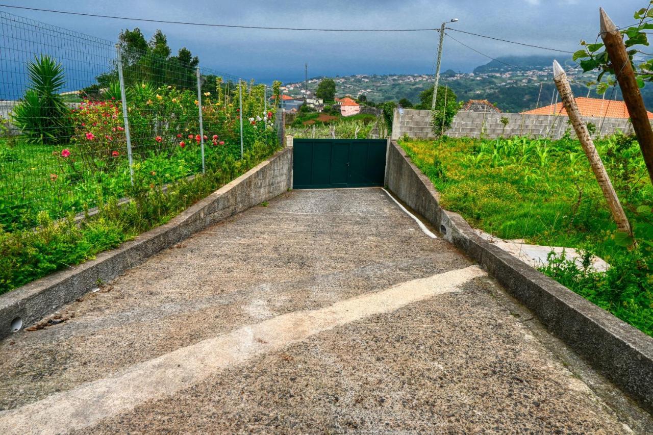 סאו ז'ורז' Os Ferreirinhos, A Home In Madeira מראה חיצוני תמונה
