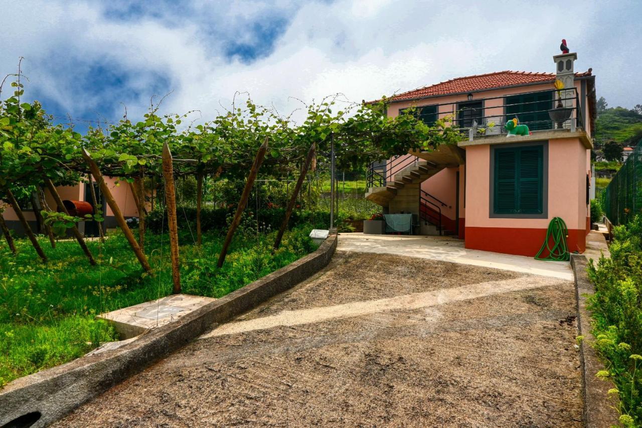 סאו ז'ורז' Os Ferreirinhos, A Home In Madeira מראה חיצוני תמונה